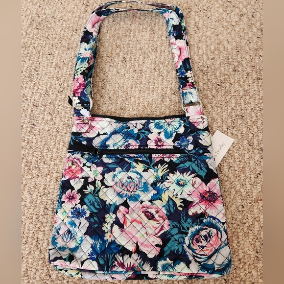 Vera Bradley Zip Top Hipster in Garden Grove - Picture 5 of 5